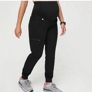 Black Zamora Maternity -Jogger scrub pants Size S/ Regular